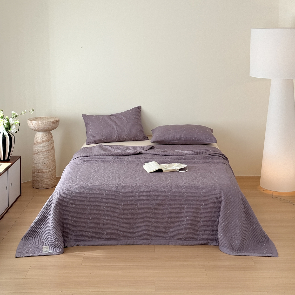 床盖工厂店 2026新款四叶草双面莫代尔天丝填充棉花床盖三件套 钛紫灰