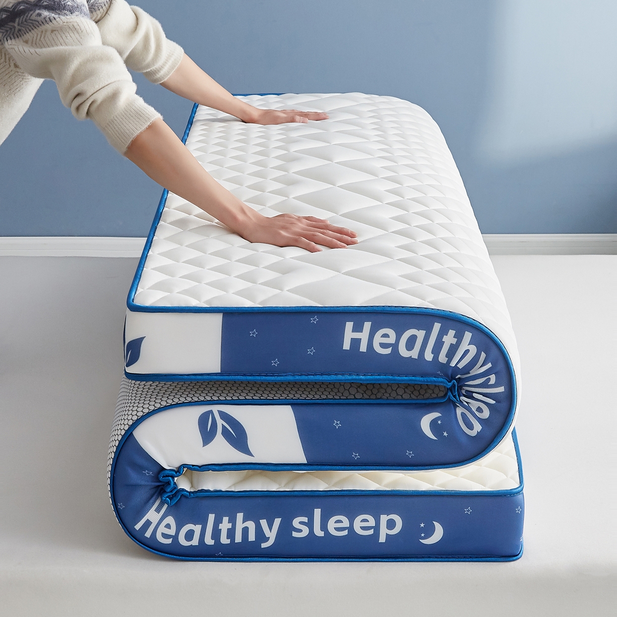 91家纺网 家纺一手货源 找家纺 （总）月茶家纺 2026新款立体三色菱格乳胶海绵床垫