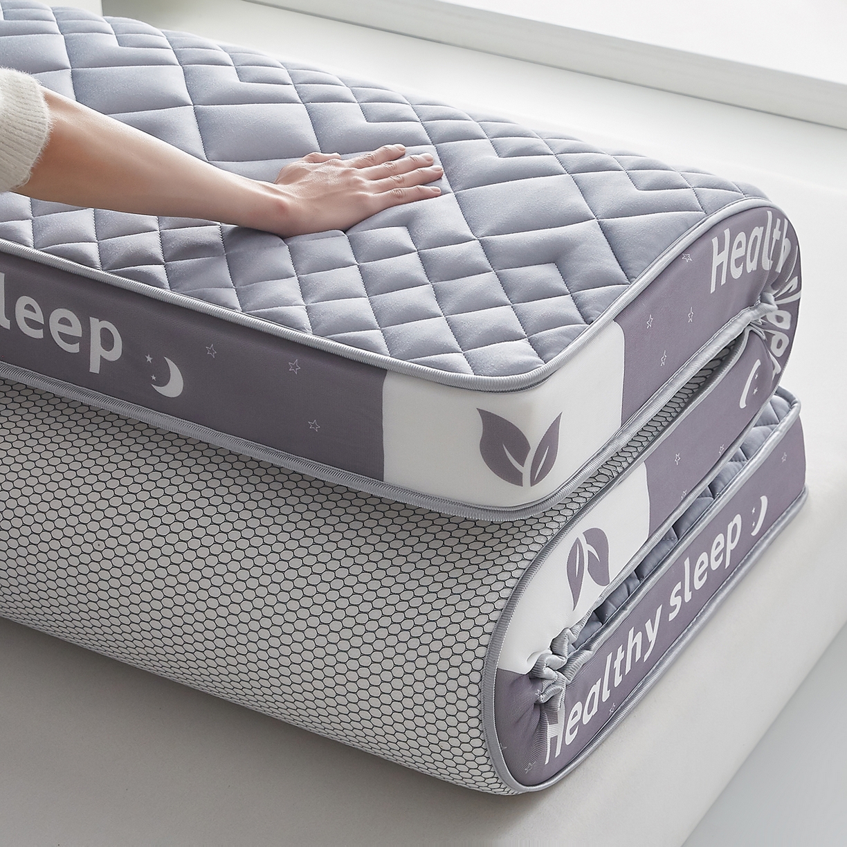 91家纺网 家纺一手货源 找家纺 （总）月茶家纺 2026新款立体三色菱格乳胶海绵床垫