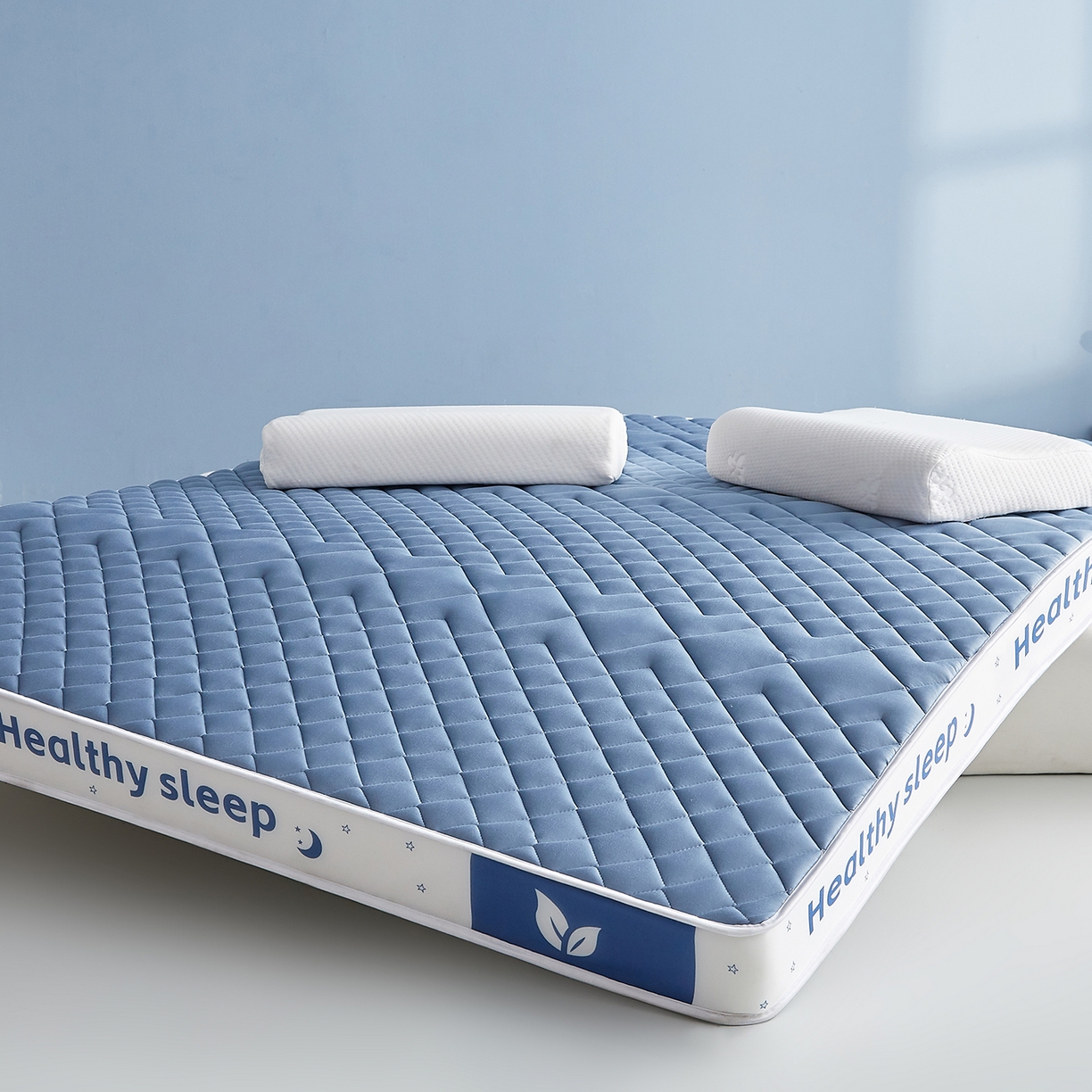 91家纺网 家纺一手货源 找家纺 月茶家纺 2026新款立体三色菱格乳胶海绵床垫 蓝色6cm