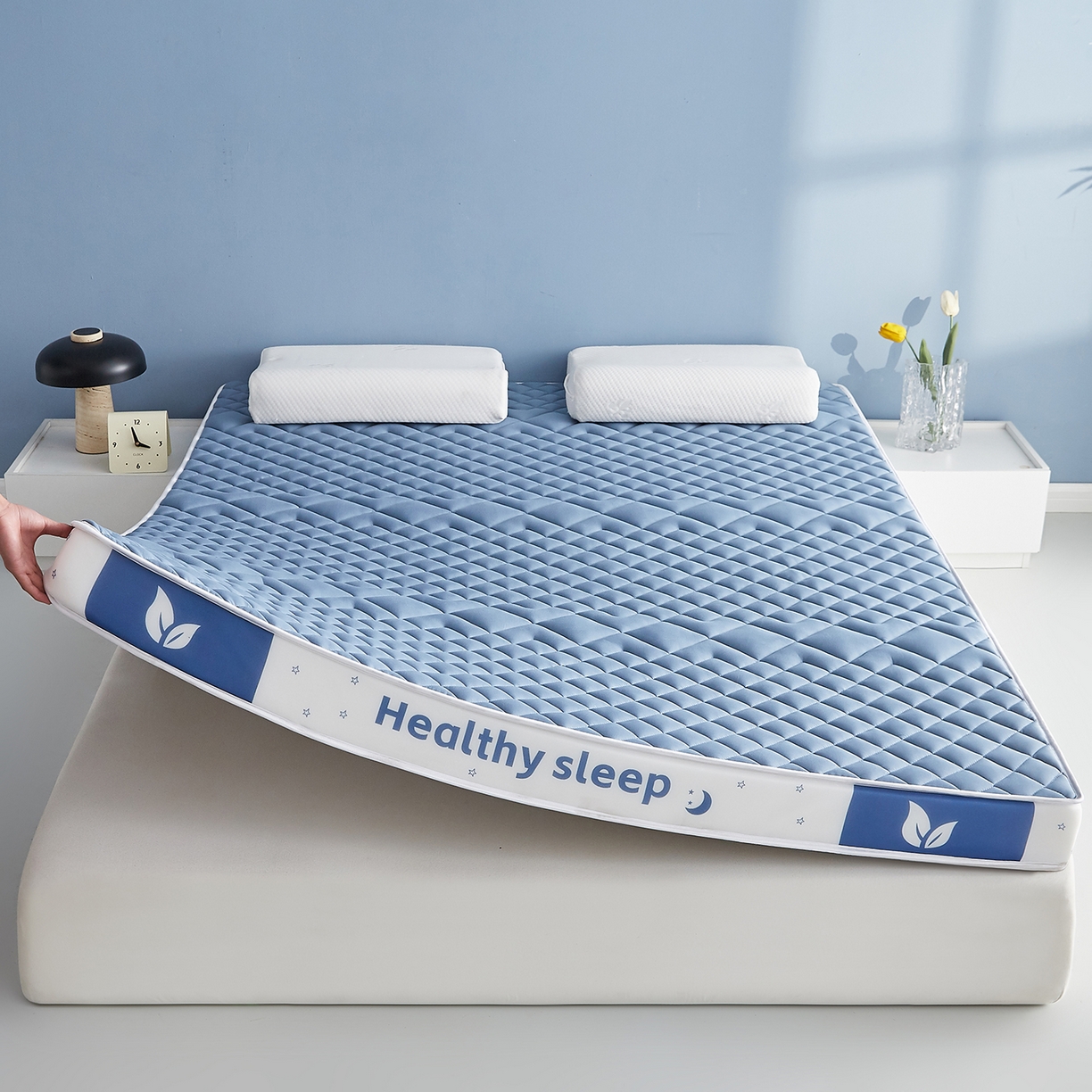 91家纺网 家纺一手货源 找家纺 月茶家纺 2026新款立体三色菱格乳胶海绵床垫 蓝色6cm