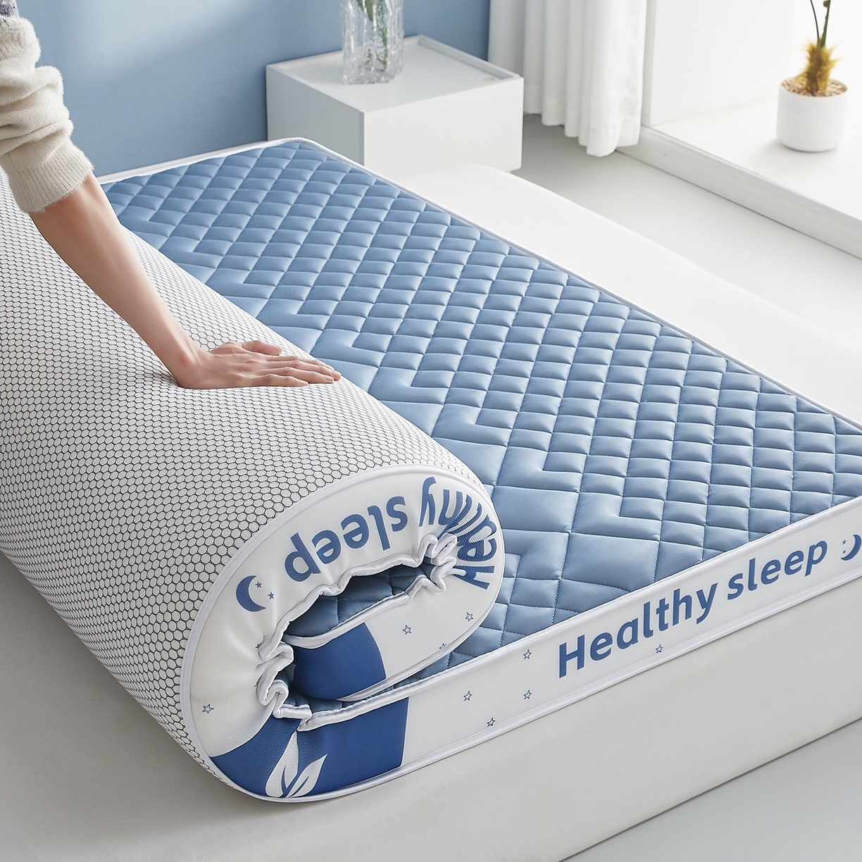 91家纺网 家纺一手货源 找家纺 月茶家纺 2026新款立体三色菱格乳胶海绵床垫 蓝色9cm