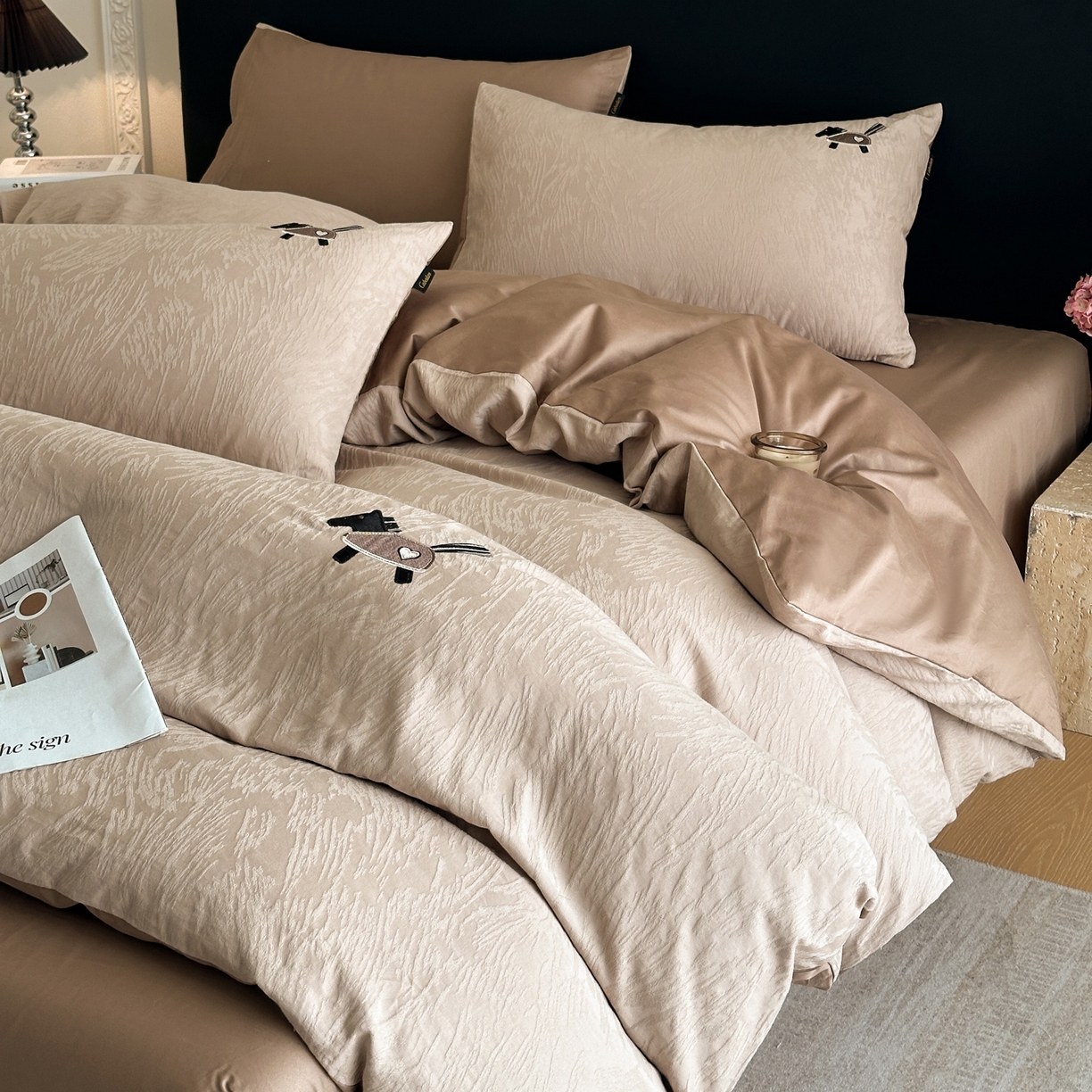 91家纺网 家纺一手货源 找家纺 卡巴伦家纺 2026新款全棉纯棉厚织提花四件套 艾比-米咖