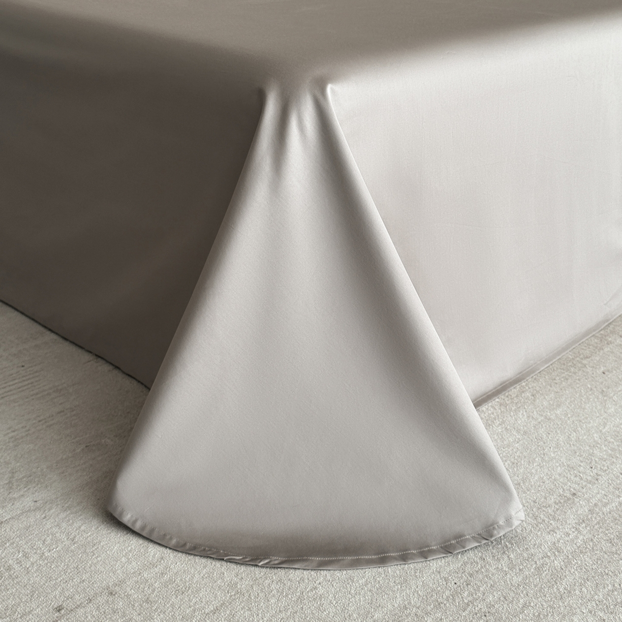 91家纺网 家纺一手货源 找家纺 卡巴伦家纺 2026新款全棉纯棉厚织提花四件套 艾比-雅致灰