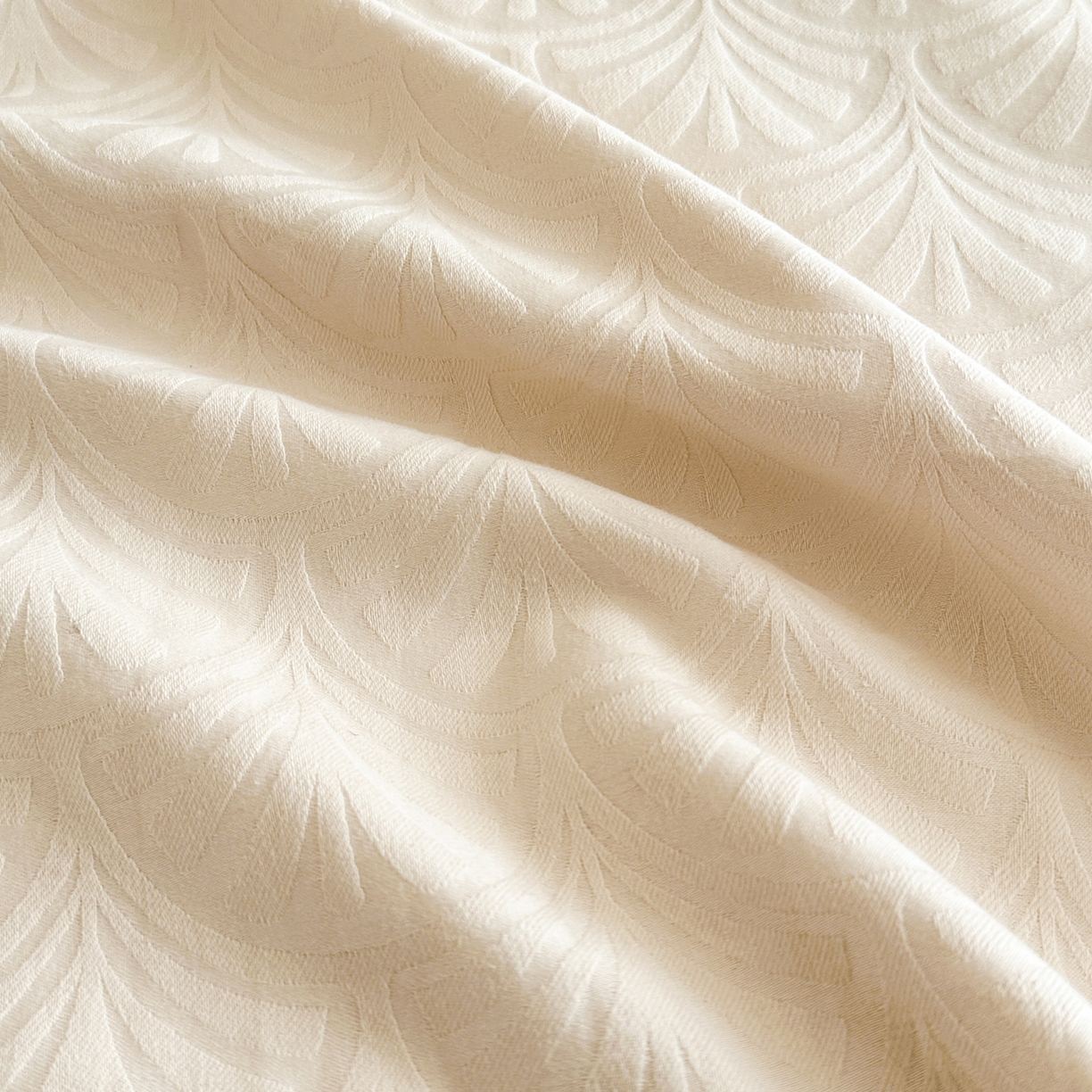 91家纺网 家纺一手货源 找家纺 卡巴伦家纺 2026新款全棉纯棉厚织提花四件套 王室皇冠-米杏