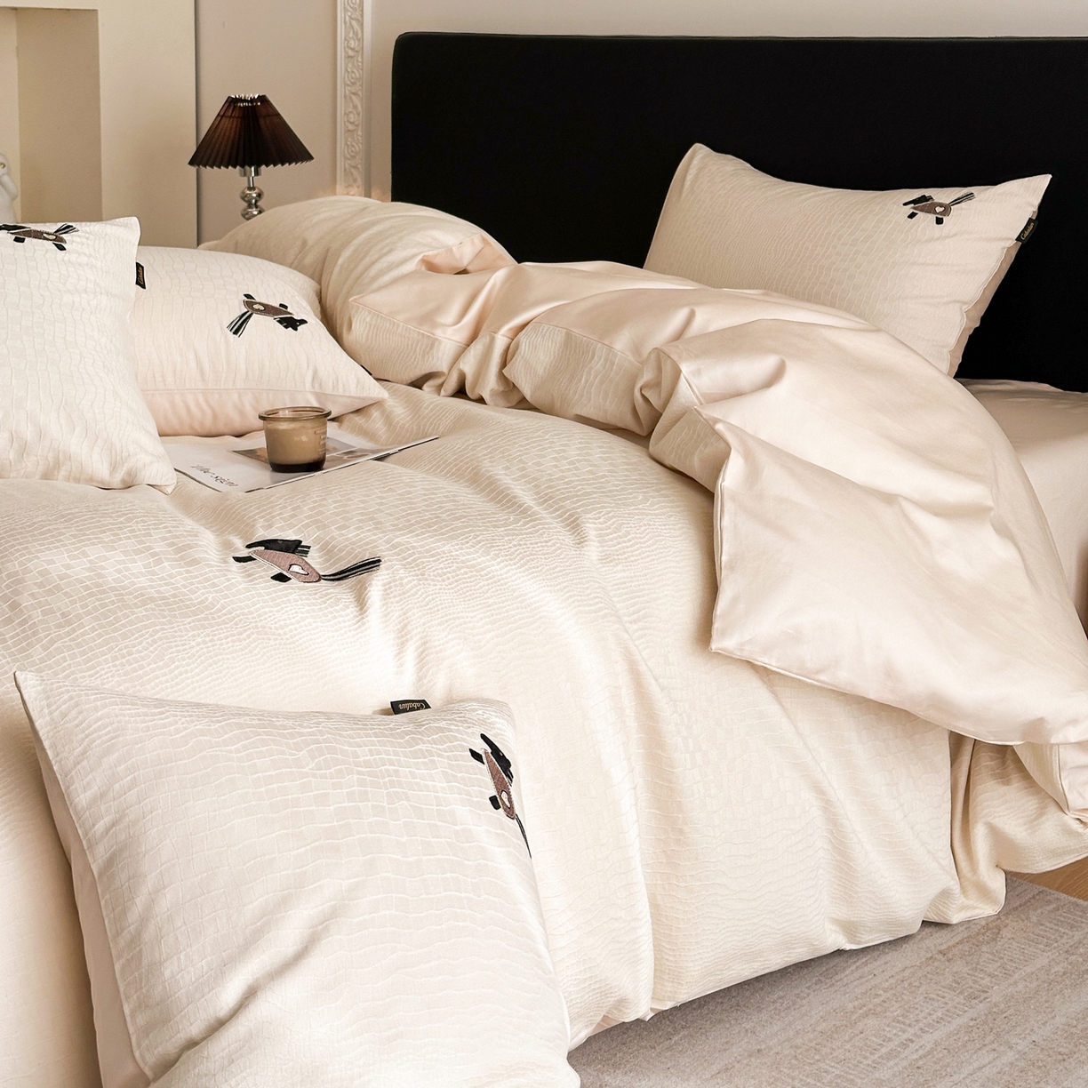 91家纺网 家纺一手货源 找家纺 卡巴伦家纺 2026新款全棉纯棉厚织提花四件套 喜马拉雅-米杏