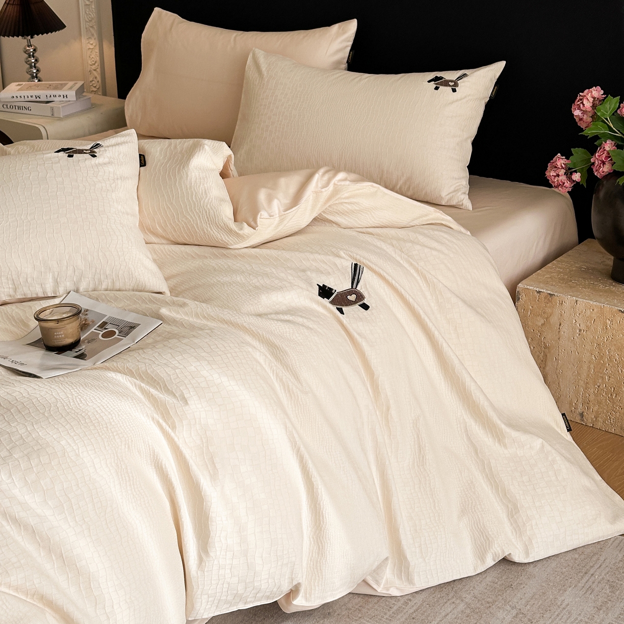 91家纺网 家纺一手货源 找家纺 卡巴伦家纺 2026新款全棉纯棉厚织提花四件套 喜马拉雅-米杏