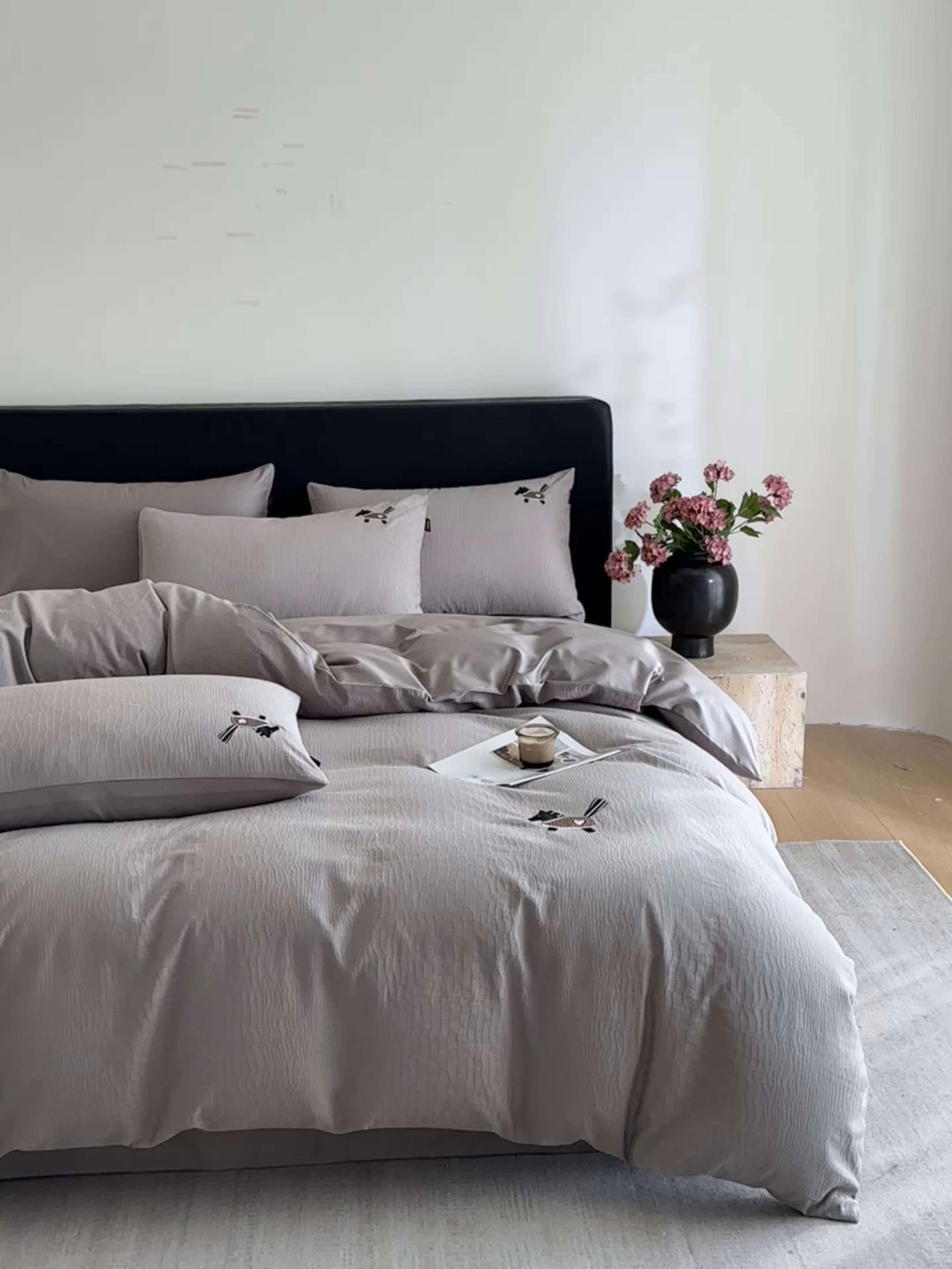 91家纺网 家纺一手货源 找家纺 卡巴伦家纺 2026新款全棉纯棉厚织提花四件套 喜马拉雅-雅士灰