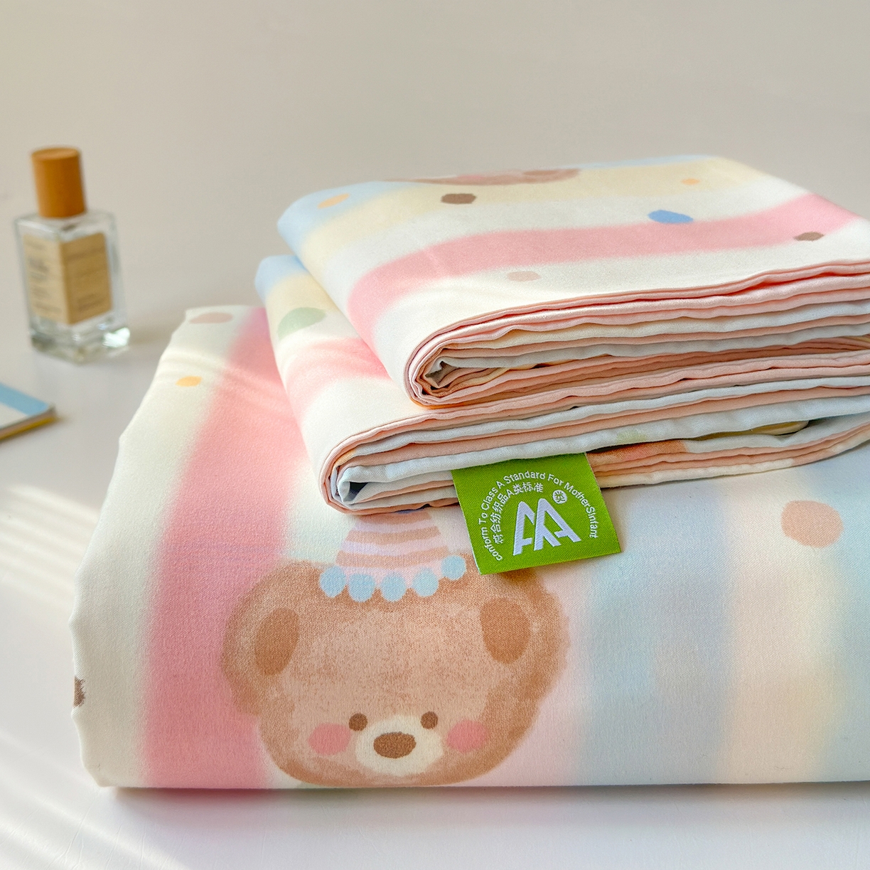 91家纺网 家纺一手货源 找家纺 沐芷 2026 【提供买家秀】A类单床单古法水洗仿棉 单人双人床单三件套 暖意小熊