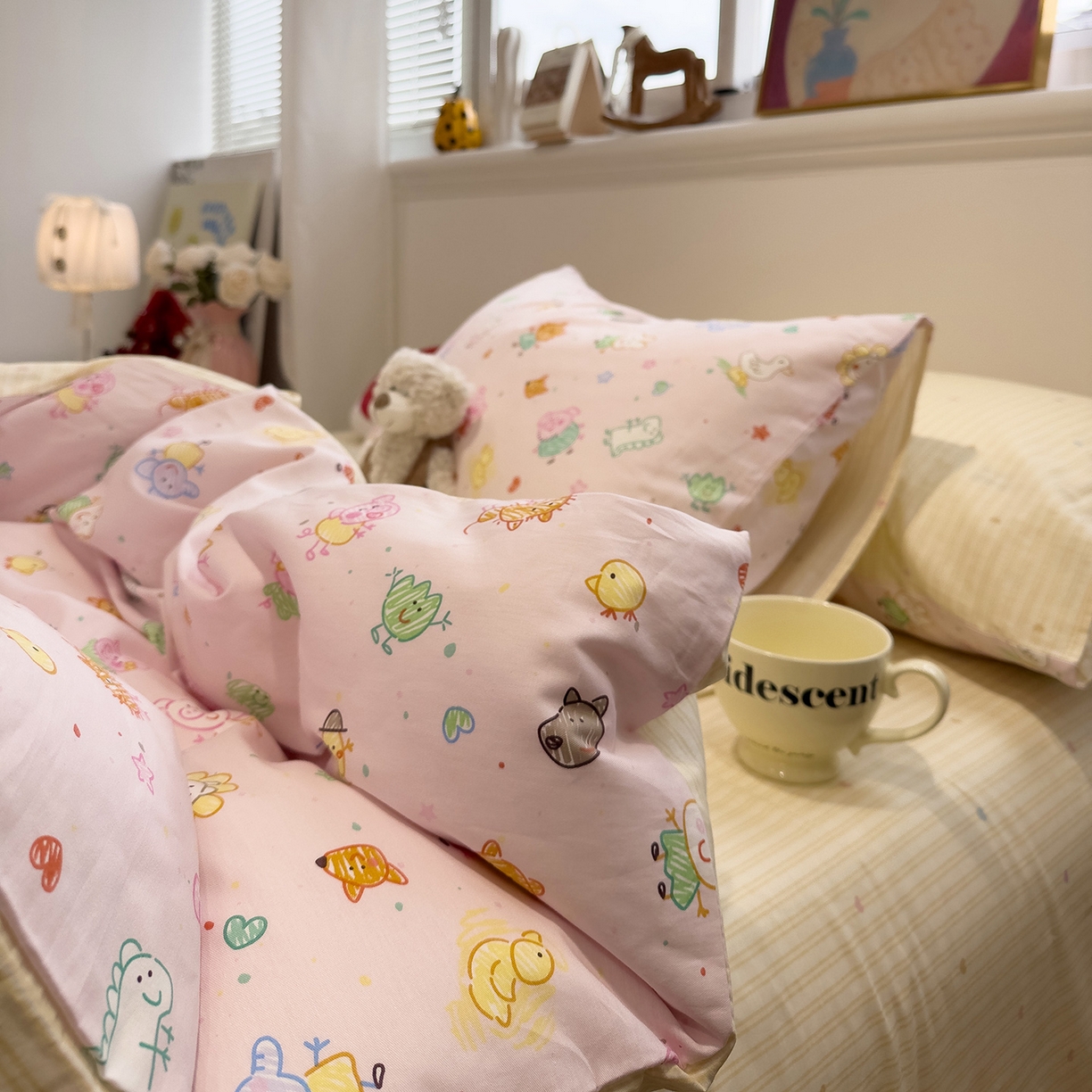 91家纺网 家纺一手货源 找家纺 呗旺鹿 2026春夏新款全棉纯棉40支12868卡通ins风四件套 猪猪乐园