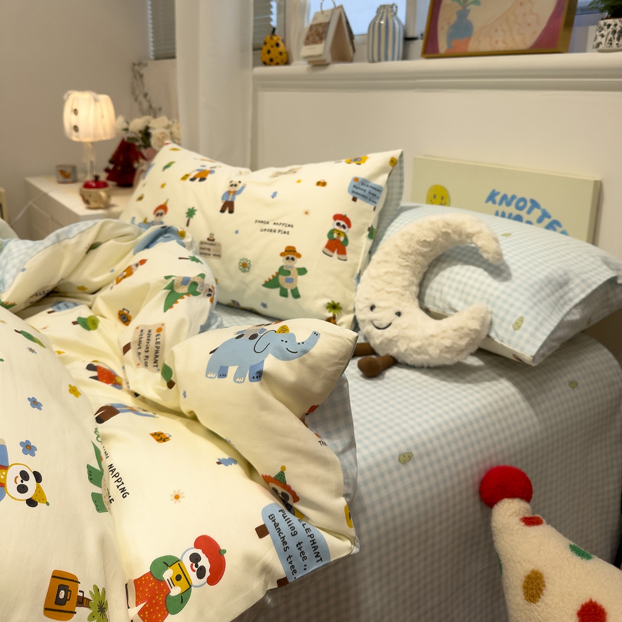 91家纺网 家纺一手货源 找家纺 呗旺鹿 2026春夏新款全棉纯棉40支12868卡通ins风四件套 熊猫总动员