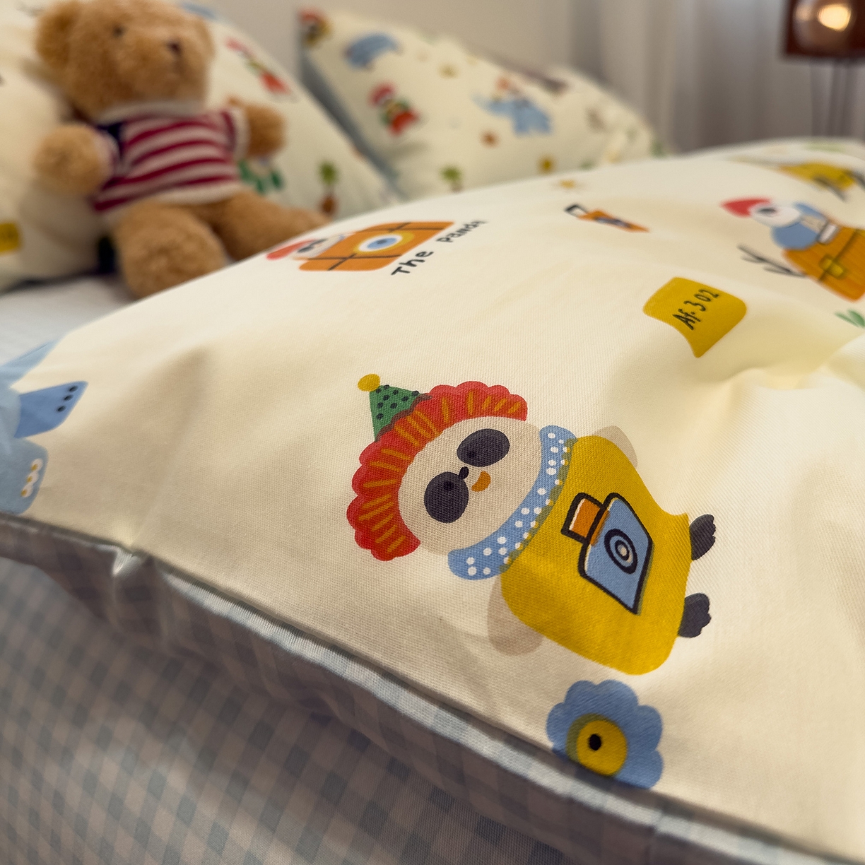 91家纺网 家纺一手货源 找家纺 呗旺鹿 2026春夏新款全棉纯棉40支12868卡通ins风四件套 熊猫总动员