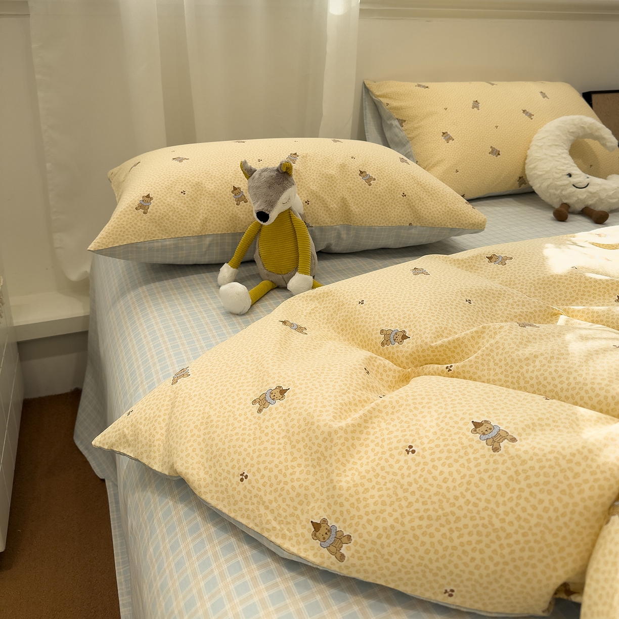 91家纺网 家纺一手货源 找家纺 呗旺鹿 2026春夏新款全棉纯棉40支12868卡通ins风四件套 帽子维尼