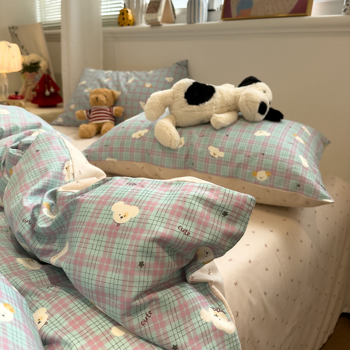 91家纺网 家纺一手货源 找家纺 呗旺鹿 2026春夏新款全棉纯棉40支12868卡通ins风四件套 聪明小狗