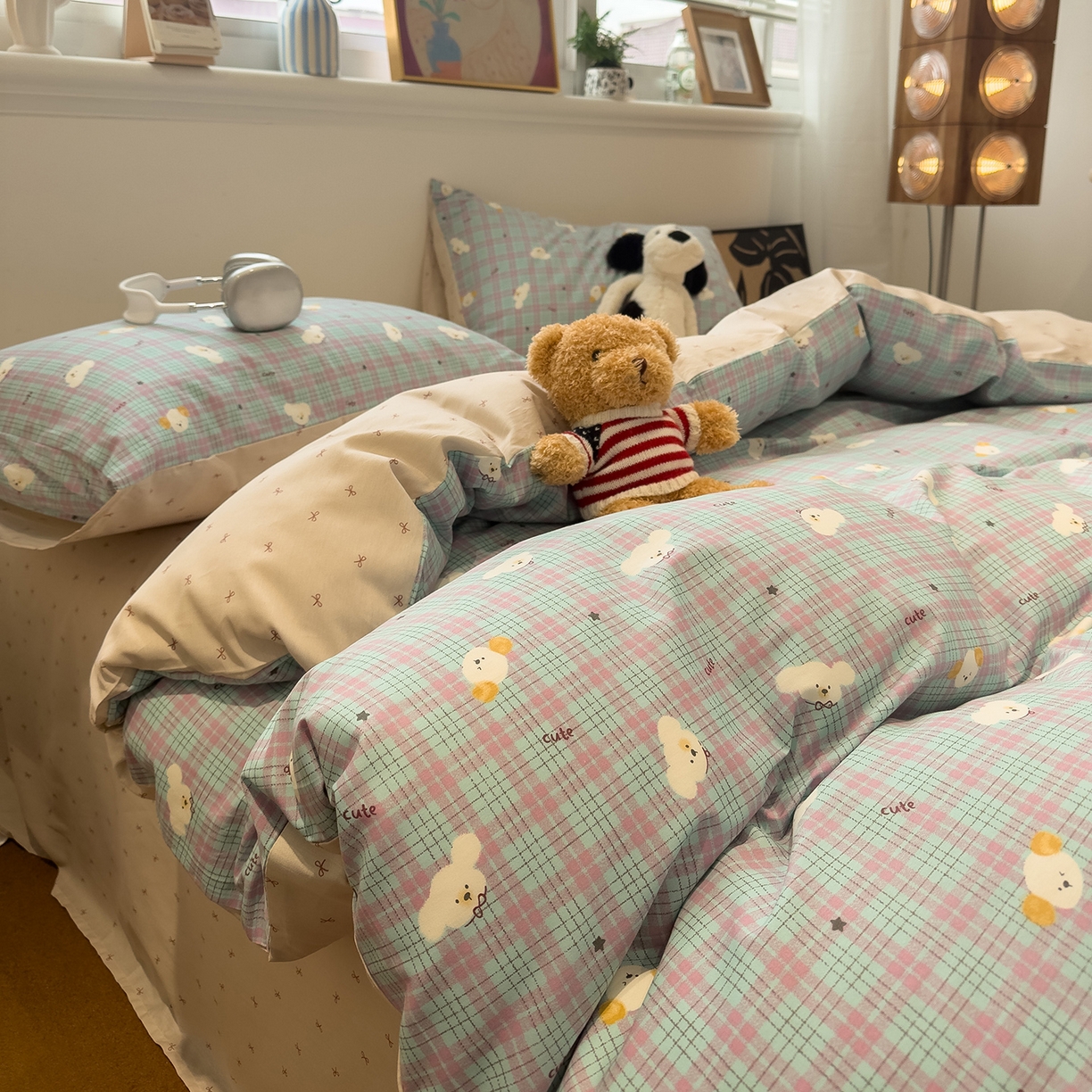 91家纺网 家纺一手货源 找家纺 呗旺鹿 2026春夏新款全棉纯棉40支12868卡通ins风四件套 聪明小狗