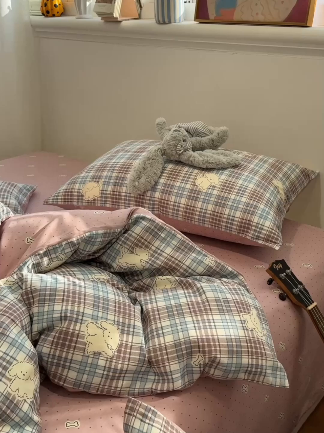 91家纺网 家纺一手货源 找家纺 呗旺鹿 2026春夏新款全棉纯棉40支12868卡通ins风四件套 H英伦格子小狗