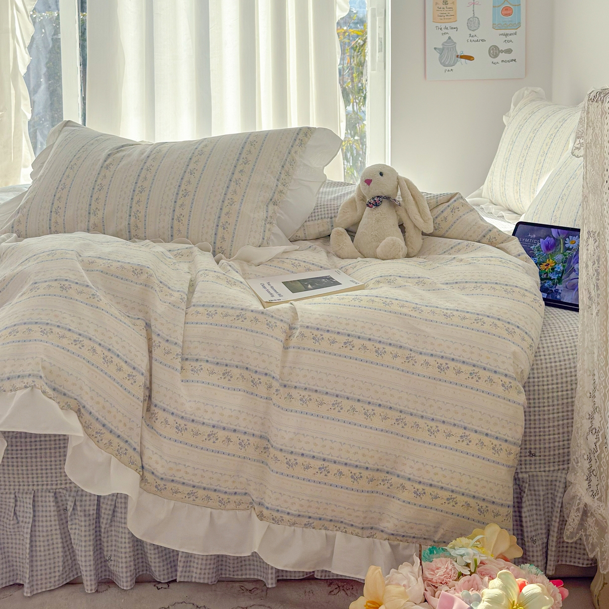 91家纺网 家纺一手货源 找家纺 简宜家居（朝初家纺） 2026新款全棉绗缝花边床盖四件套 素条花-蓝