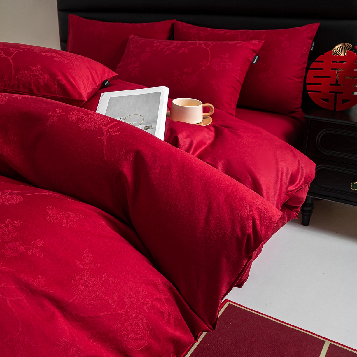 91家纺网 家纺一手货源 找家纺 （总）典曼家纺 2026新款全棉贡缎提花红色婚庆纯棉四件套