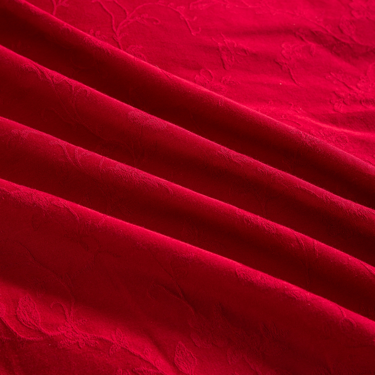 91家纺网 家纺一手货源 找家纺 典曼家纺 2026新款全棉贡缎提花红色婚庆纯棉四件套 露柯