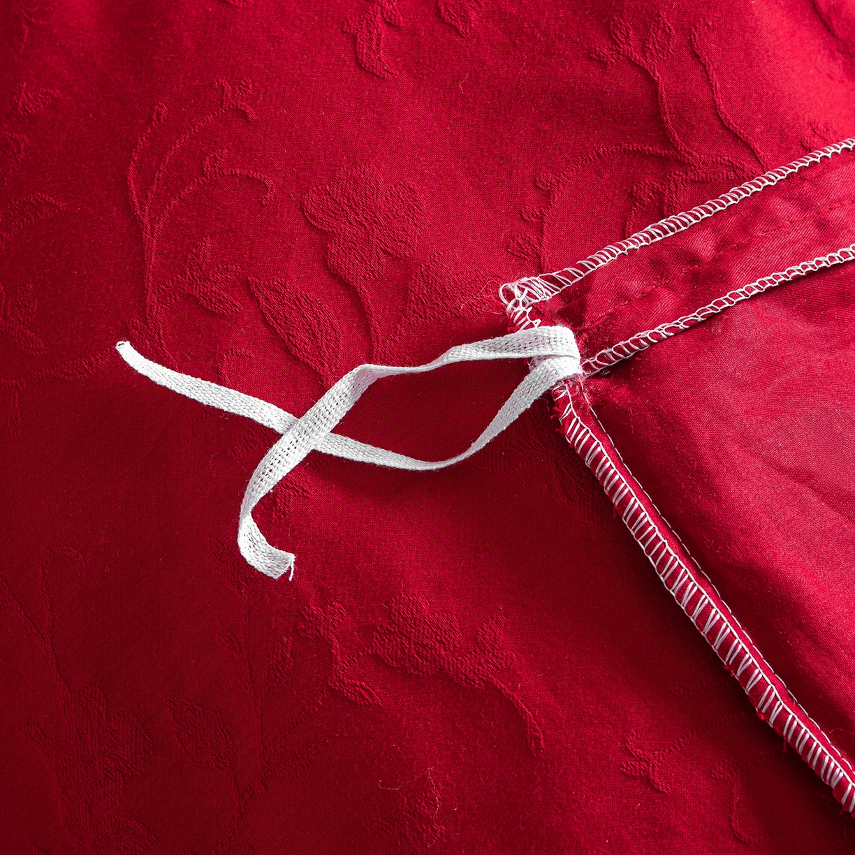 91家纺网 家纺一手货源 找家纺 典曼家纺 2026新款全棉贡缎提花红色婚庆纯棉四件套 露柯