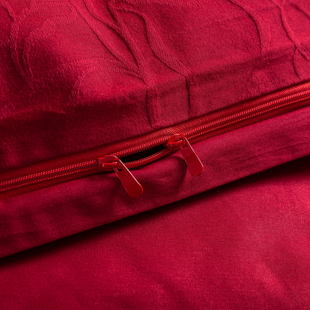 91家纺网 家纺一手货源 找家纺 典曼家纺 2026新款全棉贡缎提花红色婚庆纯棉四件套 玫香