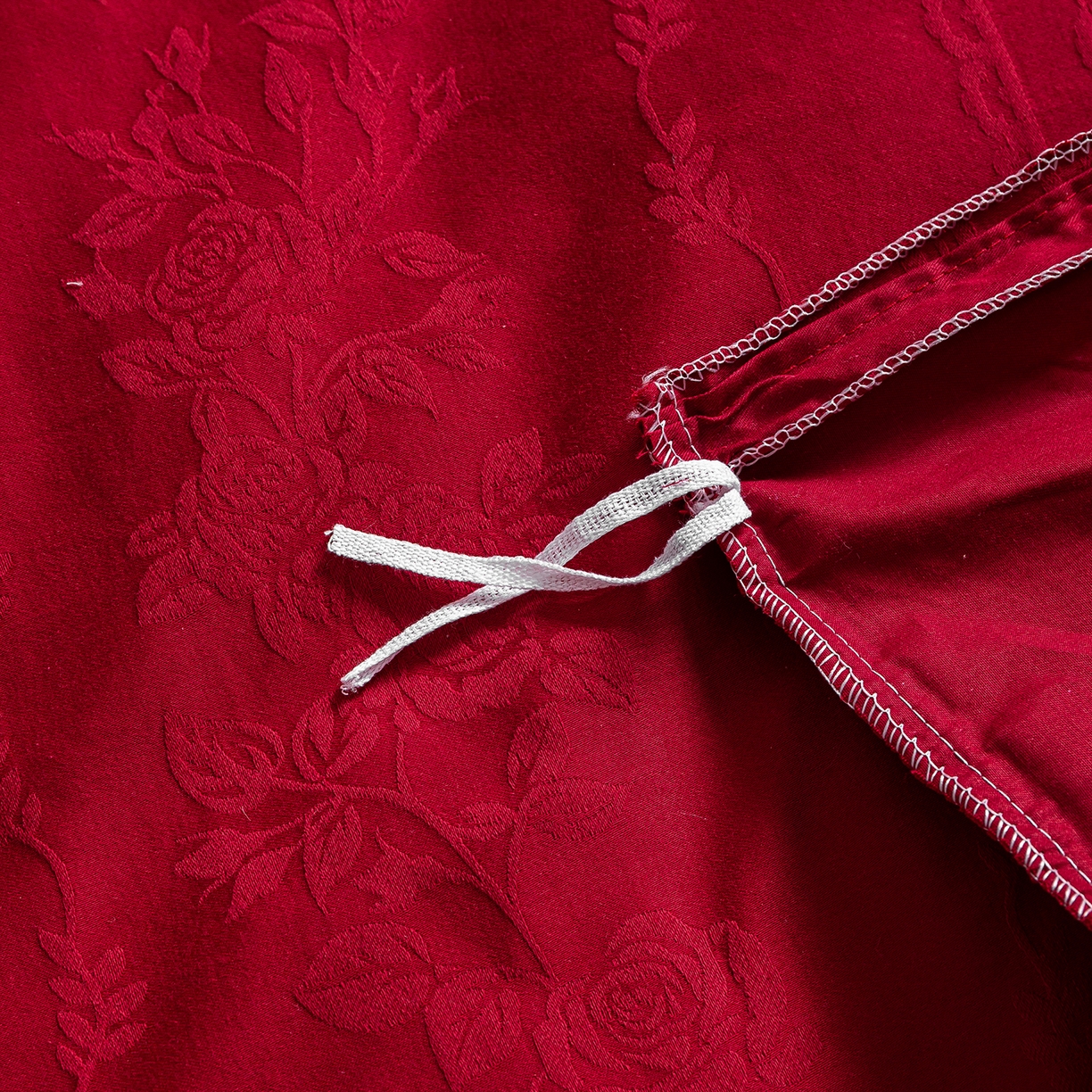 91家纺网 家纺一手货源 找家纺 典曼家纺 2026新款全棉贡缎提花红色婚庆纯棉四件套 花漾甜心-红