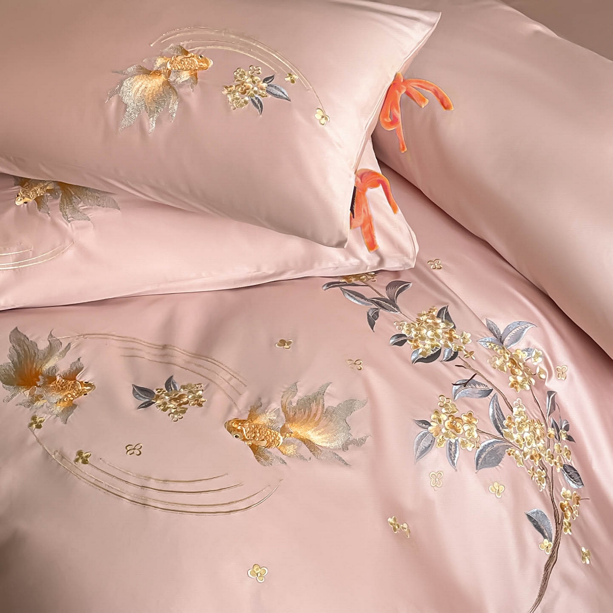 91家纺网 家纺一手货源 找家纺  2026新款50S双股A类长绒棉纯棉四件套全棉喜庆刺绣被套床单床笠-福瑞锦鲤 福瑞锦鲤-粉