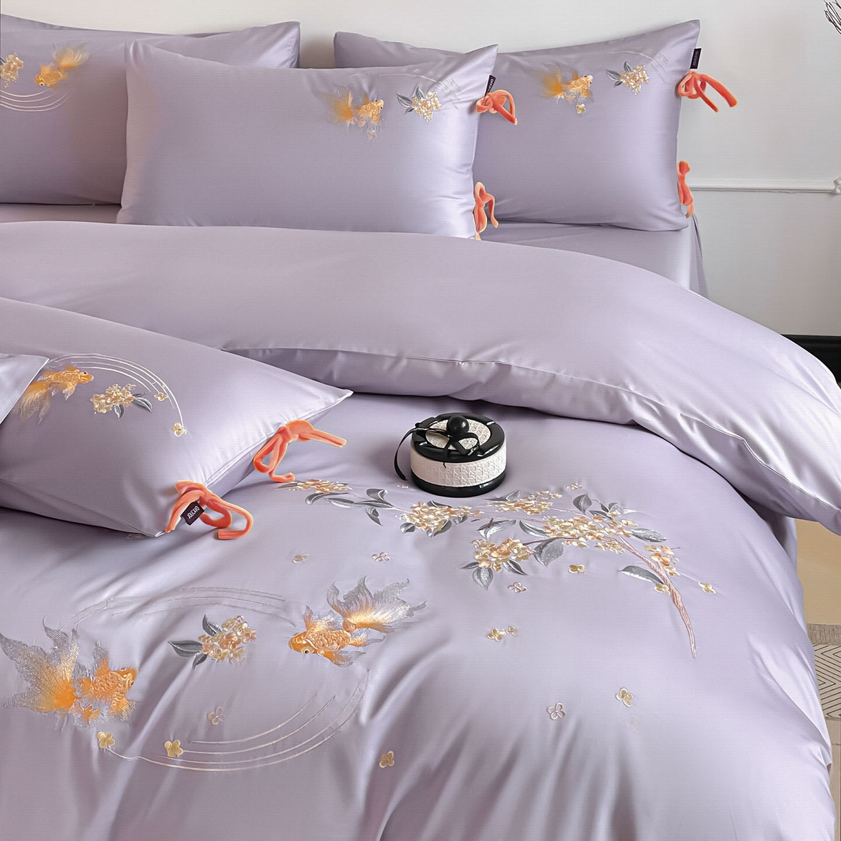 91家纺网 家纺一手货源 找家纺  2026新款50S双股A类长绒棉纯棉四件套全棉喜庆刺绣被套床单床笠-福瑞锦鲤 福瑞锦鲤-紫