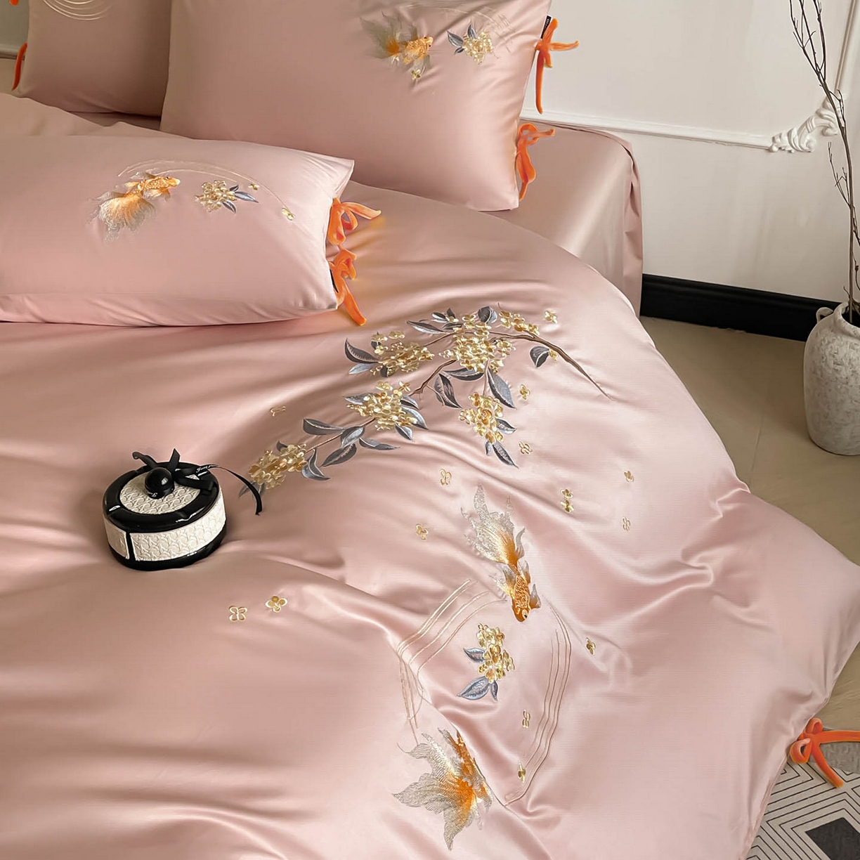 91家纺网 家纺一手货源 找家纺  2026新款50S双股A类长绒棉纯棉四件套全棉喜庆刺绣被套床单床笠-福瑞锦鲤 福瑞锦鲤-粉