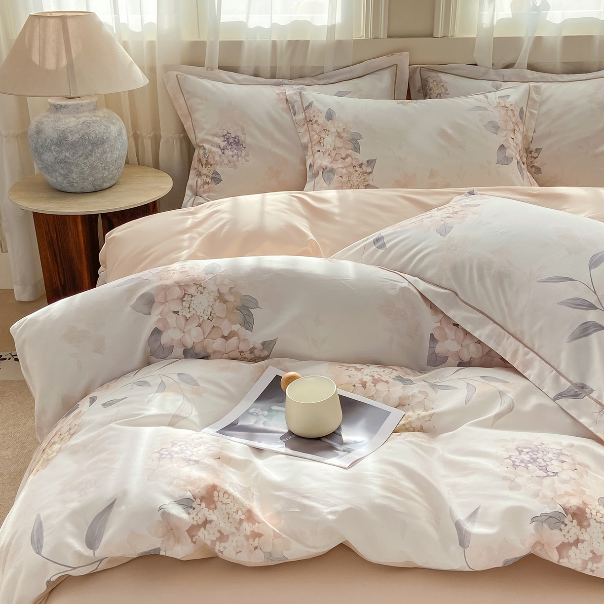 91家纺网 家纺一手货源 找家纺 XIWEN-希文家纺 2026新款40支全棉纯棉13376数码印花四件套-第一批 花予-咖