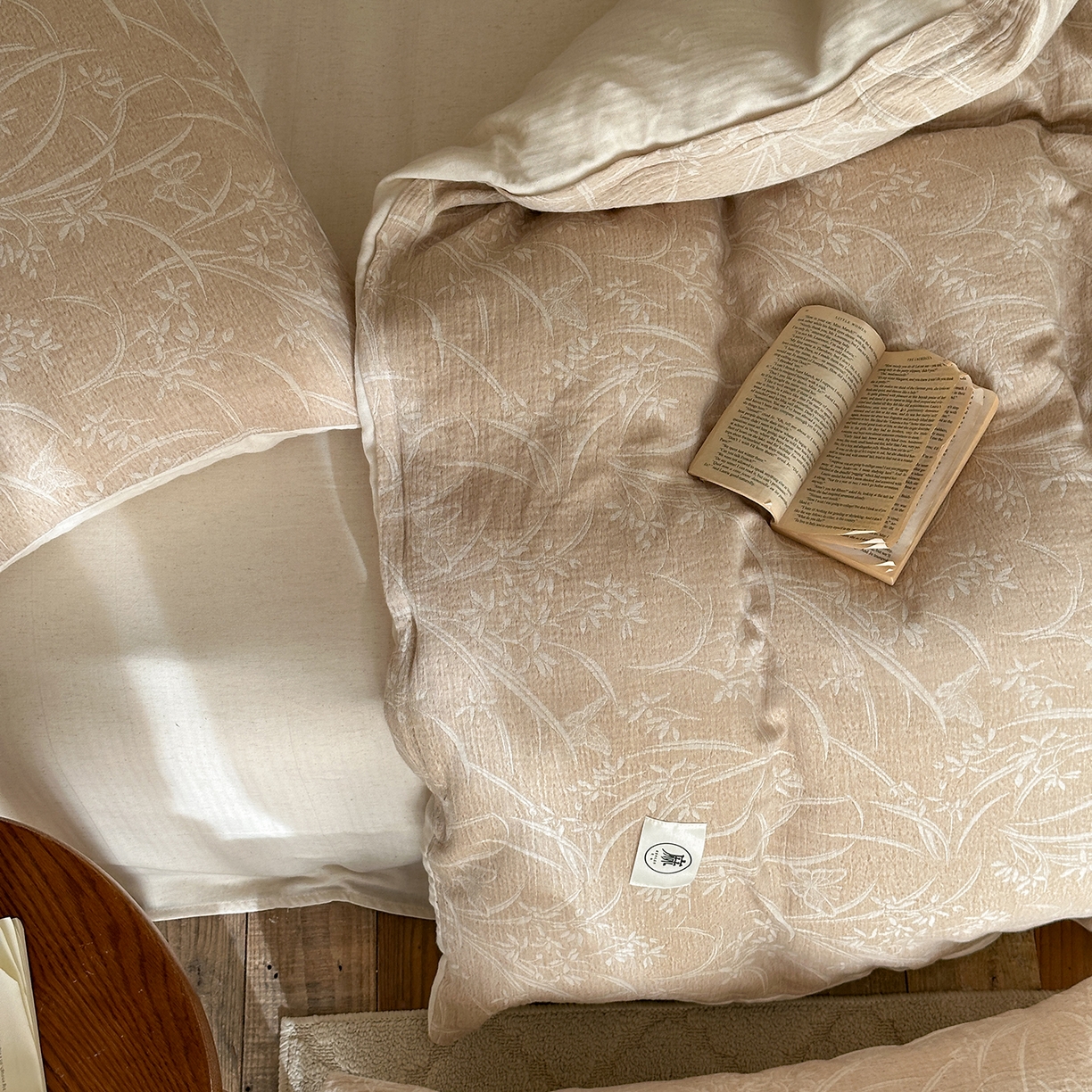 91家纺网 家纺一手货源 找家纺 （总）爱丽丝 2026新款色织提花棉麻四件套系列