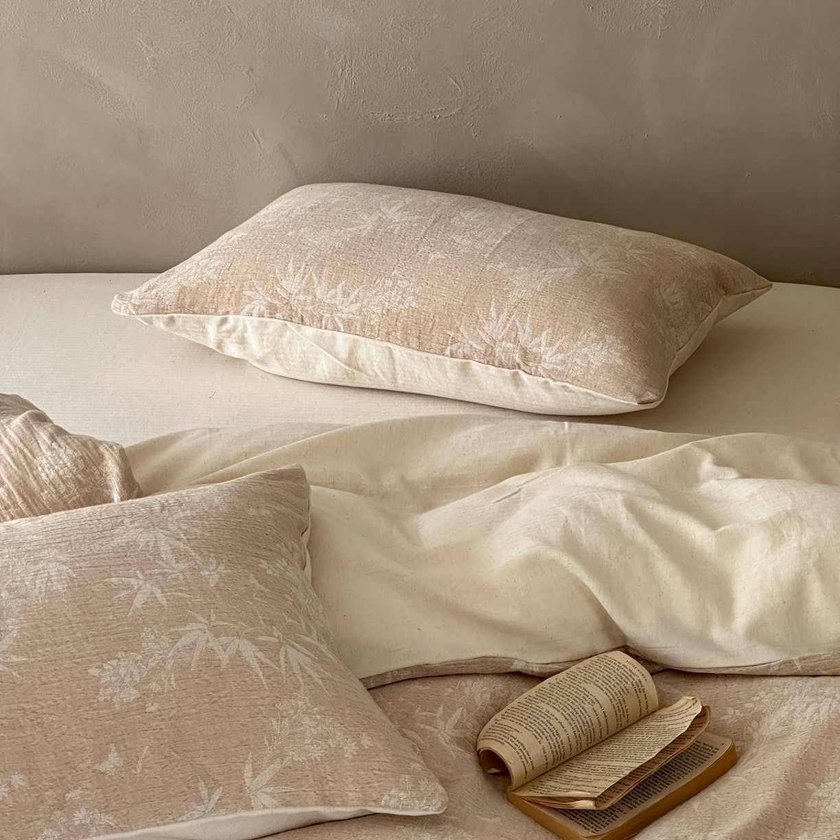 91家纺网 家纺一手货源 找家纺 爱丽丝 2026新款色织提花棉麻四件套系列 素织竹影