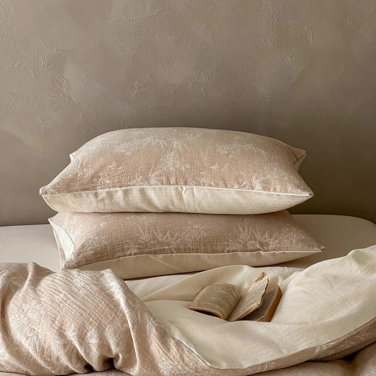 91家纺网 家纺一手货源 找家纺 爱丽丝 2026新款色织提花棉麻四件套系列 素织竹影