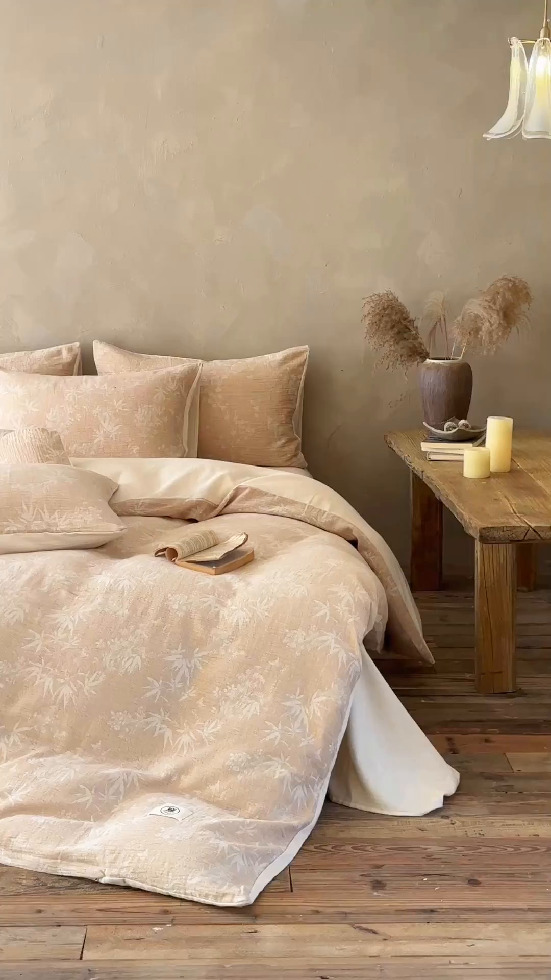 91家纺网 家纺一手货源 找家纺 爱丽丝 2026新款色织提花棉麻四件套系列 竹影栖蝶