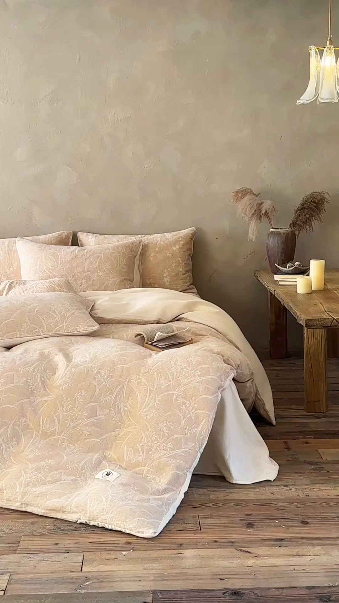 91家纺网 家纺一手货源 找家纺 爱丽丝 2026新款色织提花棉麻四件套系列 蝶影花汀