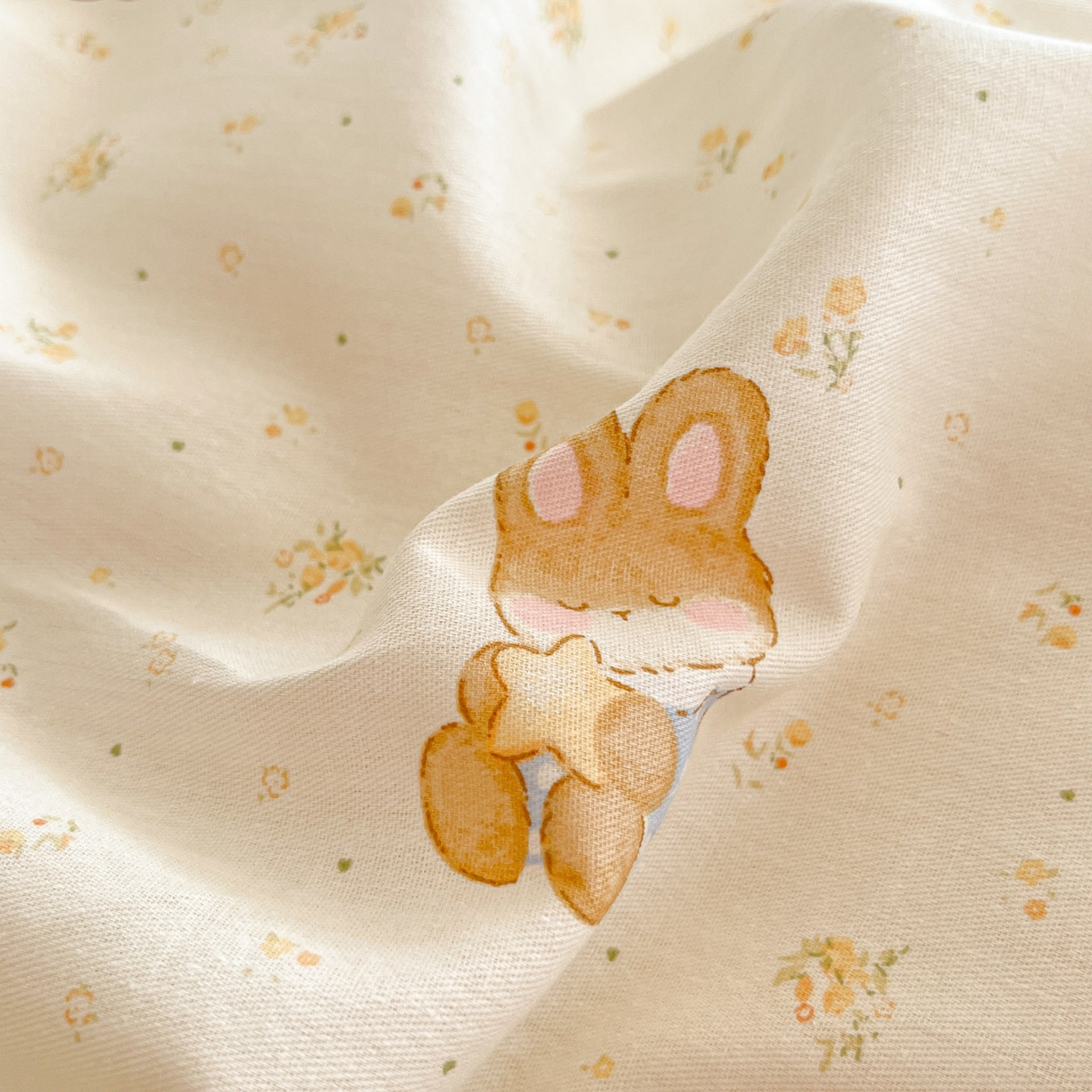 91家纺网 家纺一手货源 找家纺 吉象家纺 2026春夏新款全棉印花四件套第二批 星点兔语