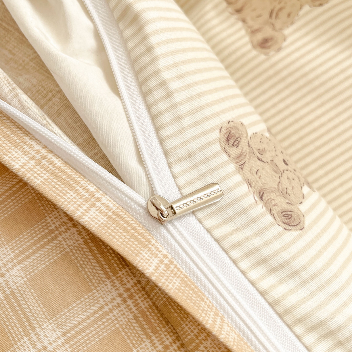 91家纺网 家纺一手货源 找家纺 吉象家纺 2026春夏新款全棉印花四件套第二批 小熊碎梦町