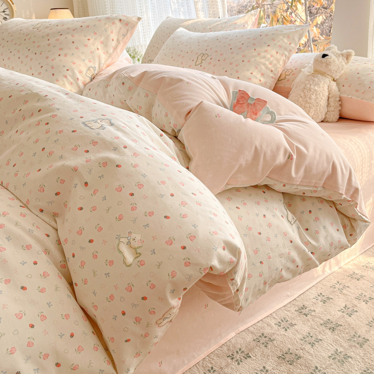 91家纺网 家纺一手货源 找家纺 吉象家纺 2026春夏新款全棉印花四件套第二批 玫瑰小狗