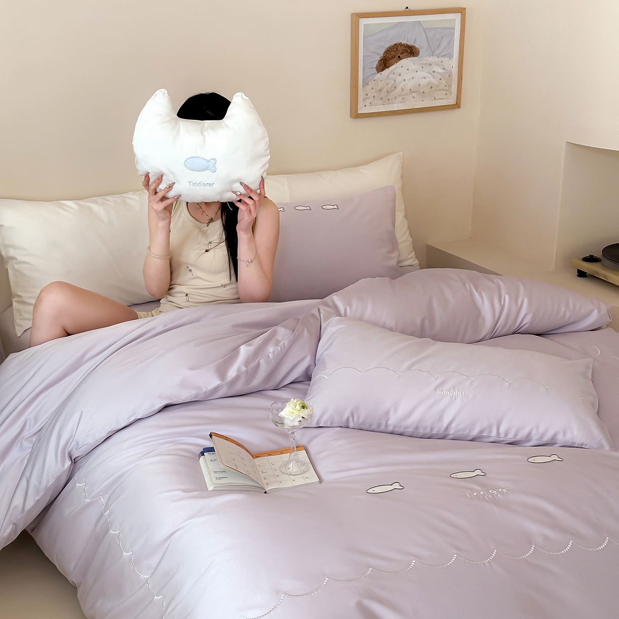 91家纺网 家纺一手货源 找家纺 极简 2026新款100S长绒棉刺绣四件套-萌趣小鱼（小号控价258标准288加大308） 萌趣小鱼-紫