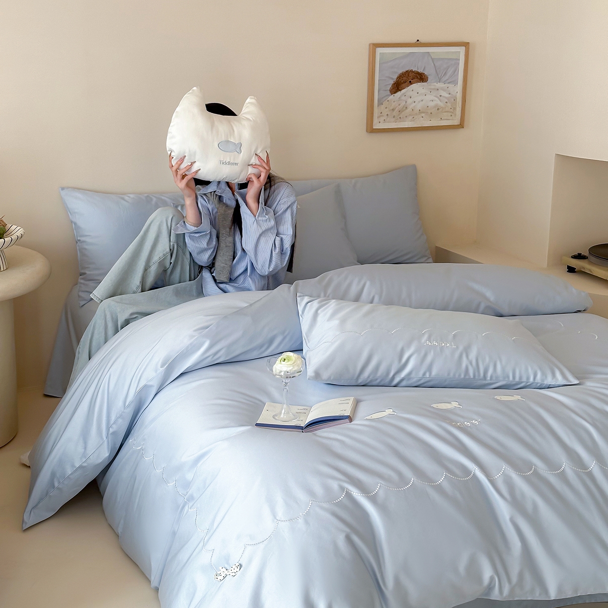 91家纺网 家纺一手货源 找家纺 极简 2026新款100S长绒棉刺绣四件套-萌趣小鱼（小号控价258标准288加大308） 萌趣小鱼-蓝