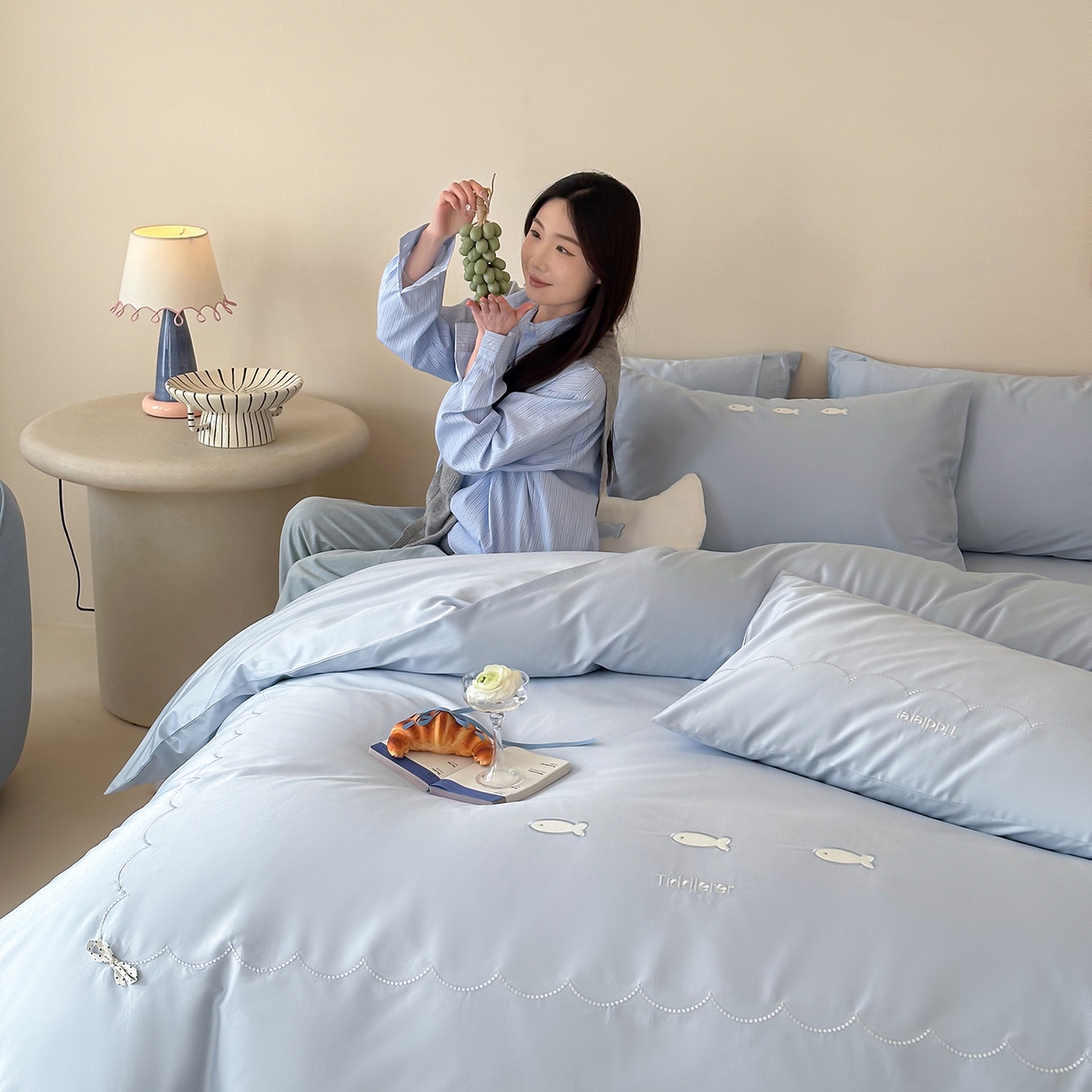 91家纺网 家纺一手货源 找家纺 极简 2026新款100S长绒棉刺绣四件套-萌趣小鱼（小号控价258标准288加大308） 萌趣小鱼-蓝