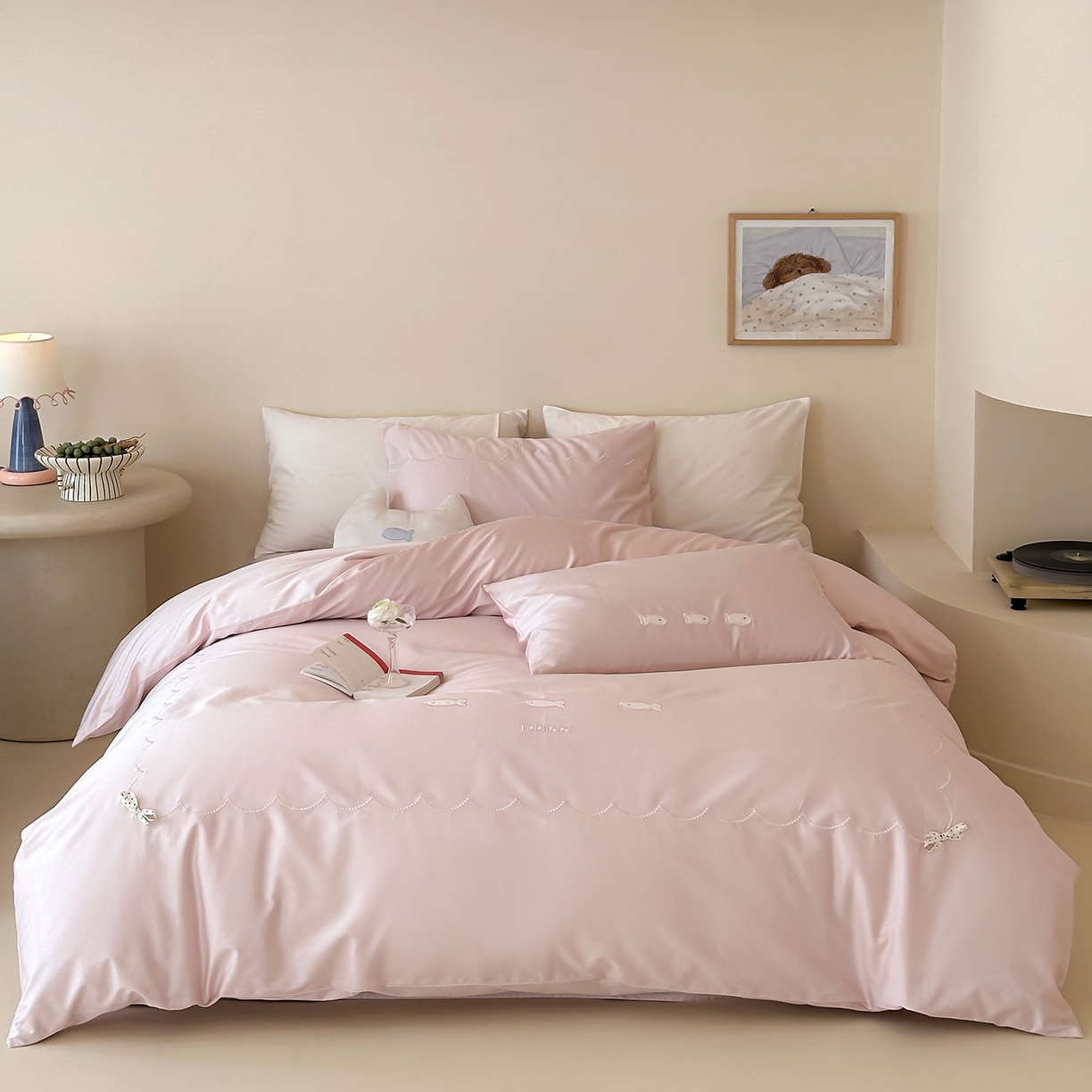 91家纺网 家纺一手货源 找家纺 （总）极简 2026新款100S长绒棉刺绣四件套-萌趣小鱼（小号控价258标准288加大308）