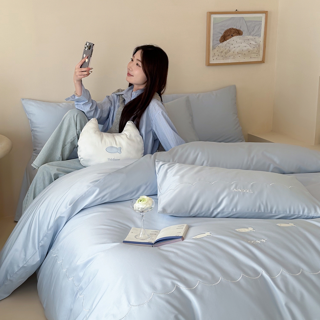 91家纺网 家纺一手货源 找家纺 极简 2026新款100S长绒棉刺绣四件套-萌趣小鱼（小号控价258标准288加大308） 萌趣小鱼-蓝