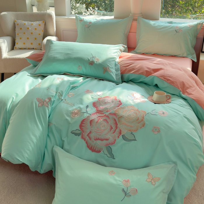 91家纺网 家纺一手货源 找家纺 （总）铭博家纺 2026新款13372新款100%全棉刺绣工艺款四件套-蝶舞玫瑰系列