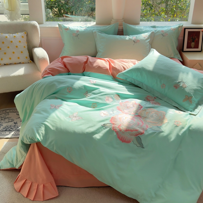 91家纺网 家纺一手货源 找家纺 （总）铭博家纺 2026新款13372新款100%全棉刺绣工艺款四件套-蝶舞玫瑰系列