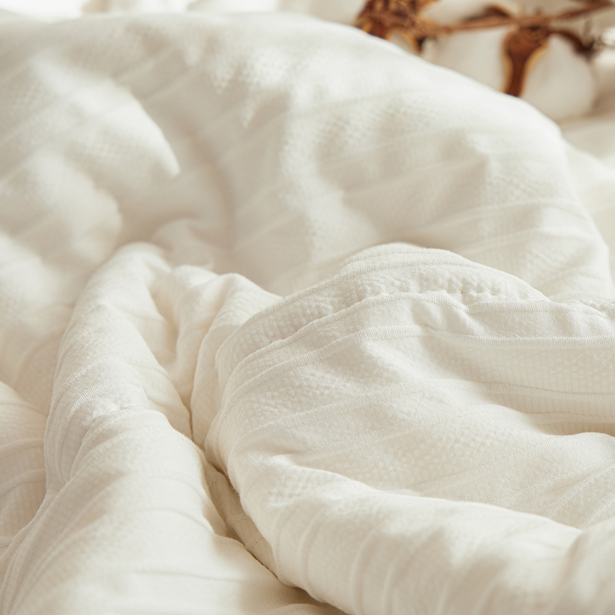 91家纺网 家纺一手货源 找家纺 尊妙被业 2026新款良品条白100%新疆棉花夏被 良品条白+蓝