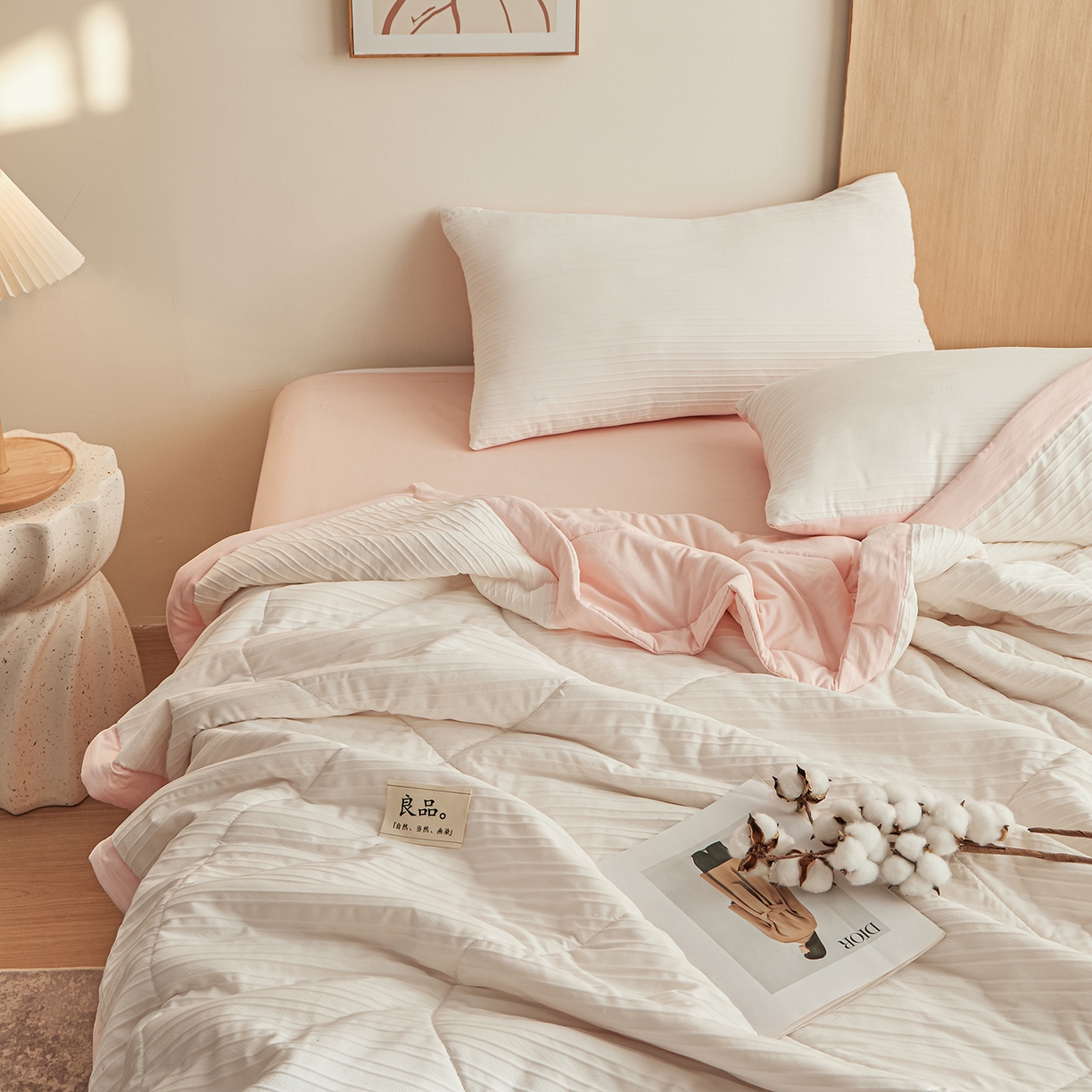 91家纺网 家纺一手货源 找家纺 （总）尊妙被业 2026新款良品条白100%新疆棉花夏被