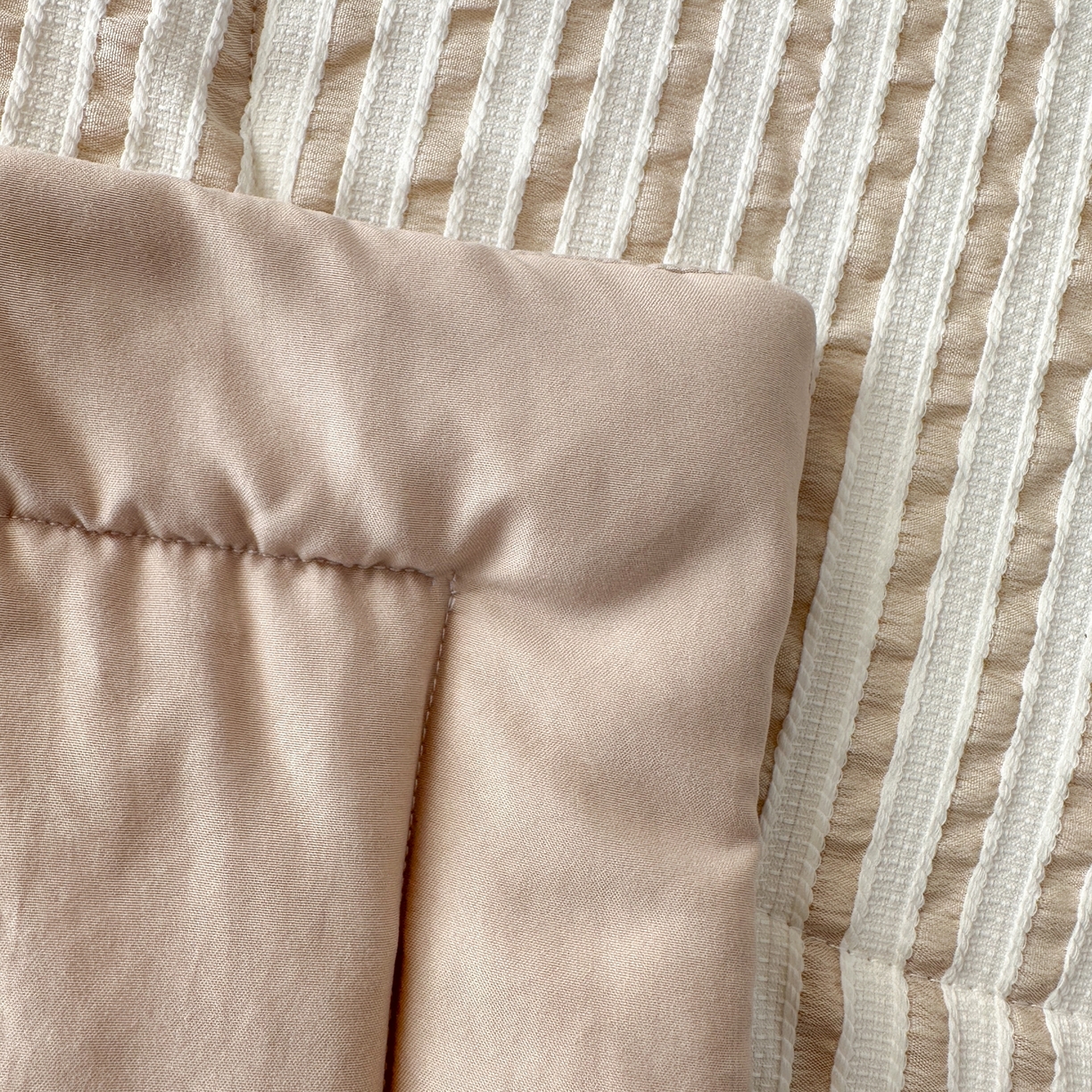 91家纺网 家纺一手货源 找家纺 尊妙被业 2026新款彩条色织棉花被被子被芯 良品色织 彩条棕