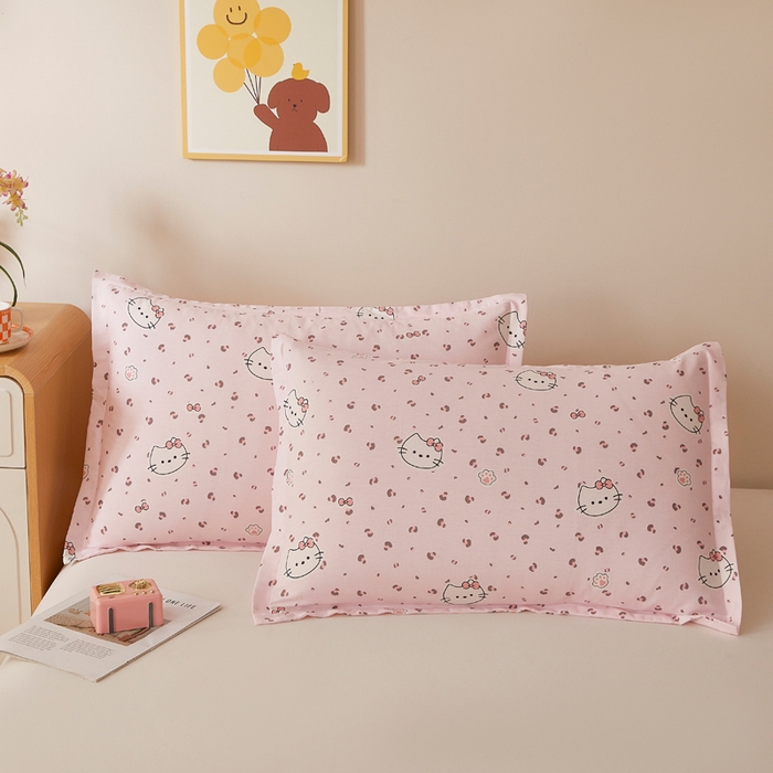 91家纺网 家纺一手货源 找家纺 翎盈家纺 2026新款卡通小清新全棉纯棉枕套成人学生儿童枕头套 凯蒂小姐-粉