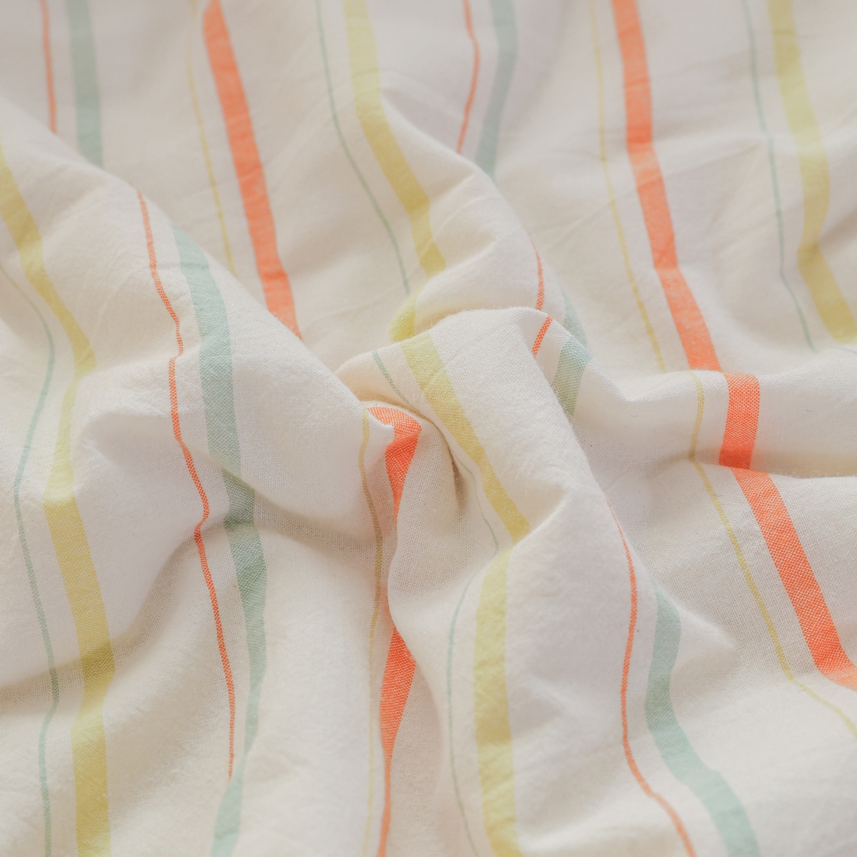 91家纺网 家纺一手货源 找家纺 尊妙被业 2026全棉色织水洗全棉棉花夏被 被子被芯 夏被四件套（竖条款） 且乐-粉